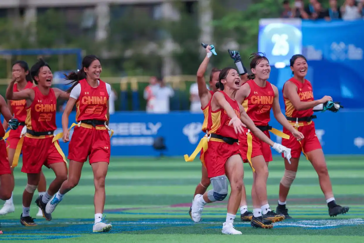 乐鱼体育官方网站-运动员们为冲击最高荣誉做好准备的英文